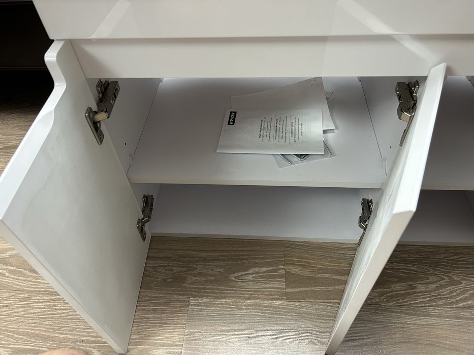 Продам ракавину с тумбой подвисной !