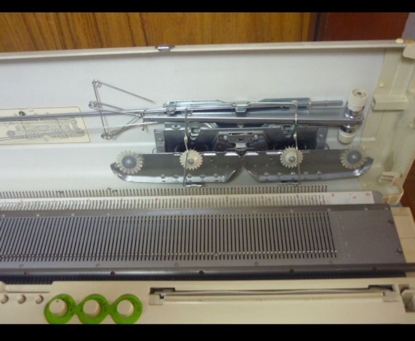 Вязальная машина Silver Reed SK 328
