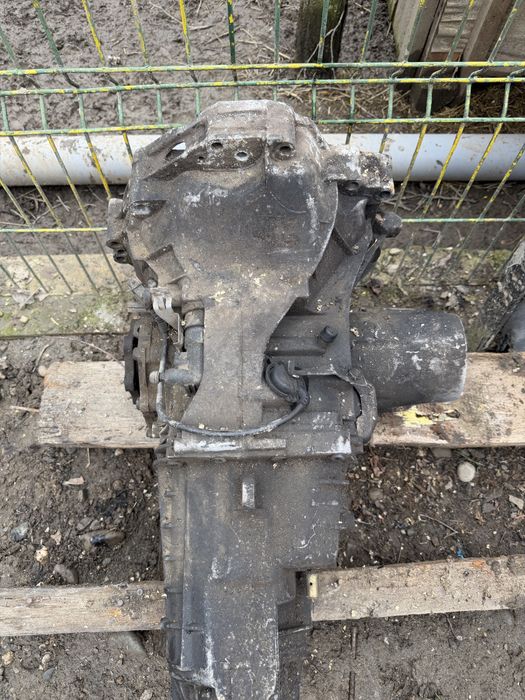 Vand cutie a4b6 in stare foare buna