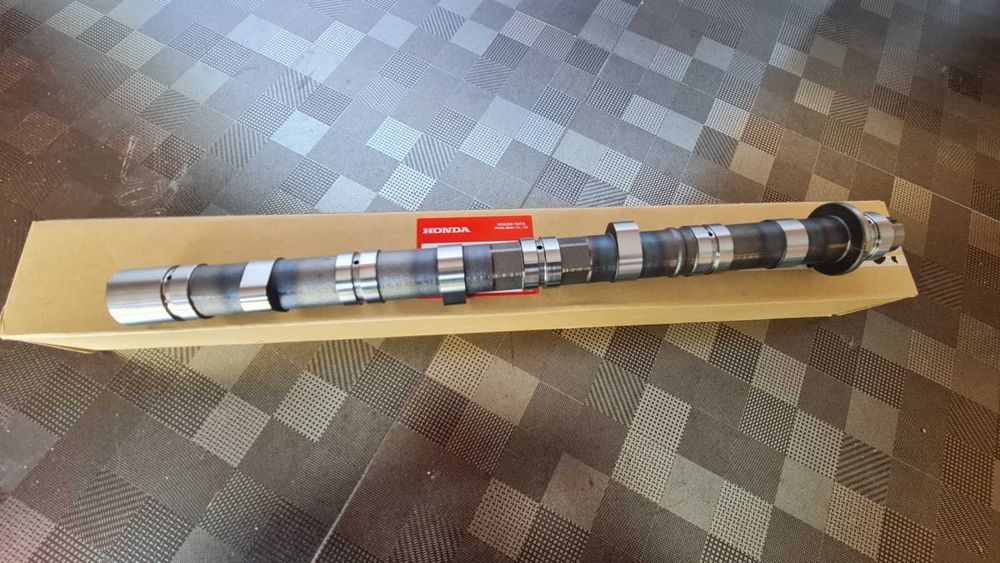 Изпускателен вал за Honda K20A двигател