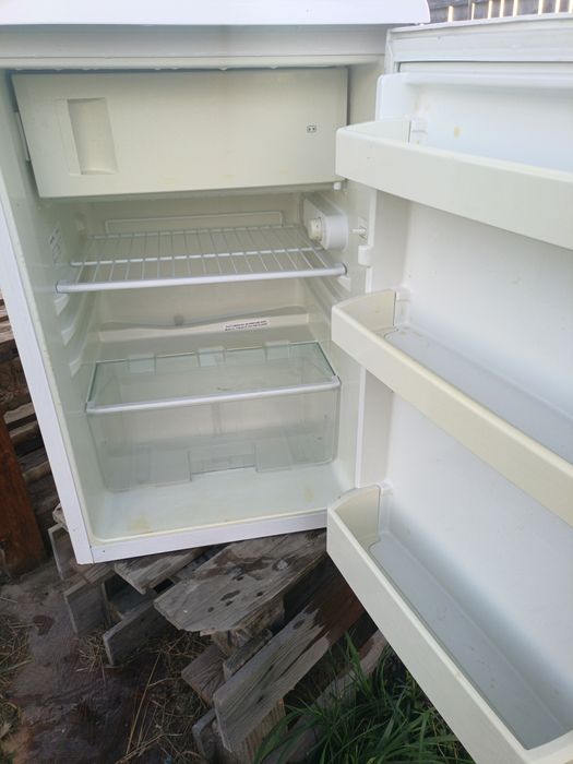 Frigidere Artic în stare perfectă de funcționare
