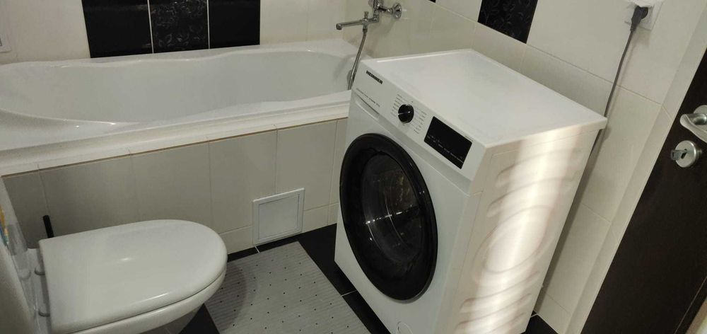 Persoană fizică, închiriez apartament cu o cameră, 35 mp,  Bucium - Rond 30