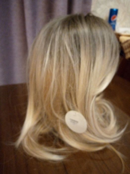 Продается парик женский, европейского качества