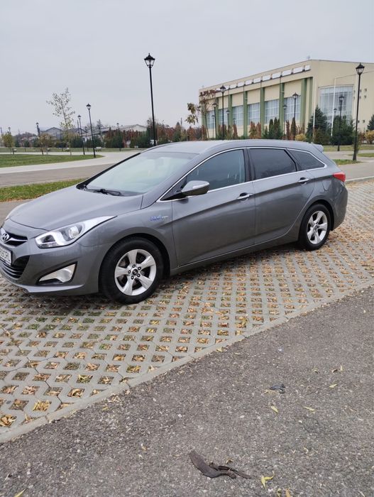Se vinde Hyundai i40