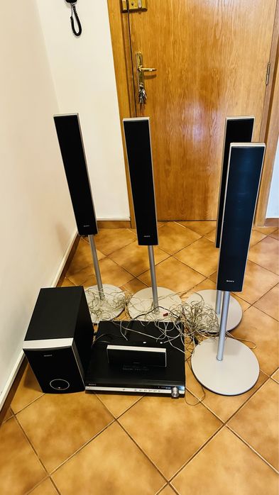 Sistem 5 plus 1 Home Cinema, Sony DAV-DZ630, sateliti, subwoofer