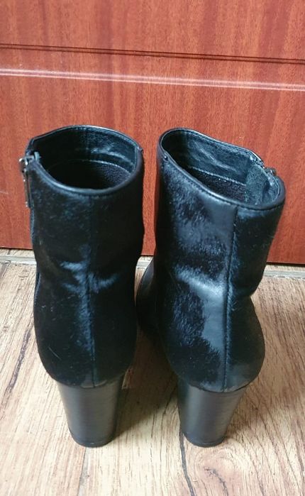 Ghete, botine din piele Erica