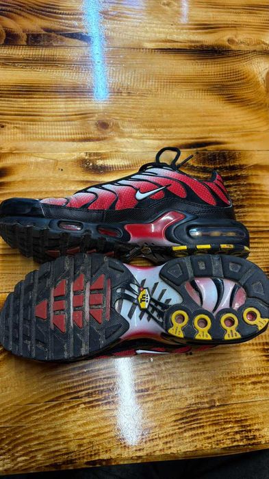Nike TN Air Max Plus Black Fiery Red