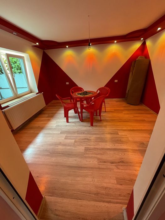 Casa de vanzare in Tecuci, utilata, gaz, lumina, apa, in zona bulevard