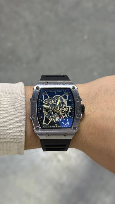 HUBLOT часы для мужчин