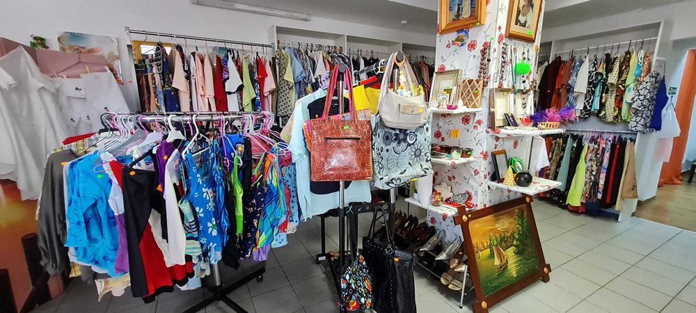 Haine (aproape) NOI Second Hand, curate, parfumate si bine sortate