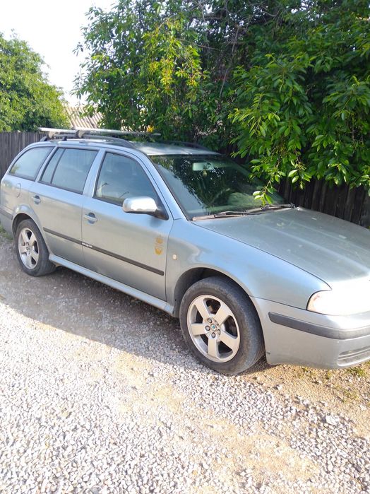 Masina skoda octavia