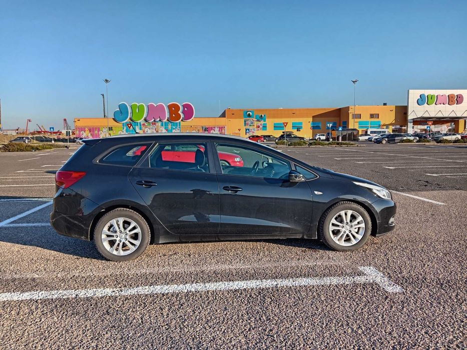 Vând KIA Ceed 1.4 disel,manuala 90 CP