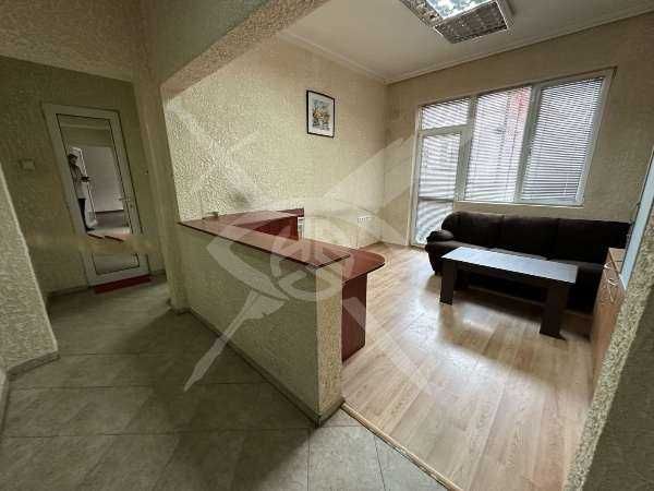 Дава се под наем Тристаен апартамент в Пловдив, Център - 65 кв.м за 548.25 € - Снимка #4