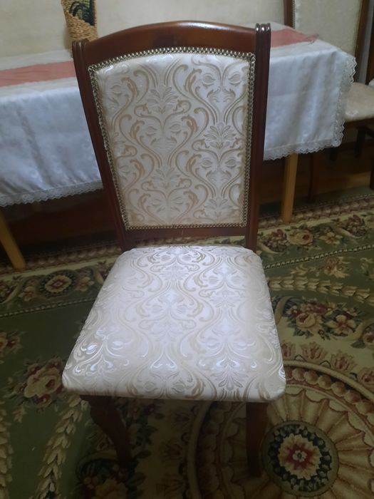 Стулья в хорошем состоянии