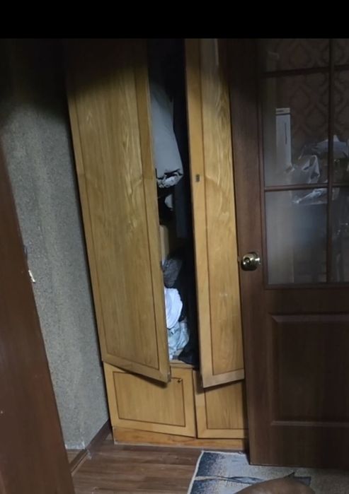 Шкаф Б/У за 500 тенге