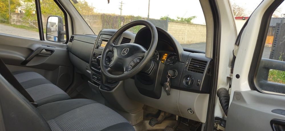 Mercedes sprinter 2.2 diesel 2013  lift