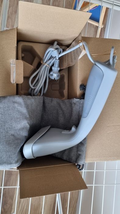 Уред за гладене с пара AEG