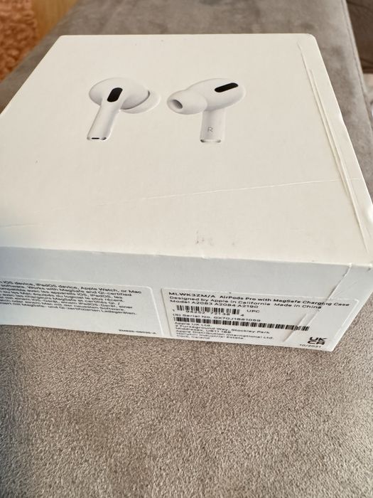 Apple AirPods Pro v1