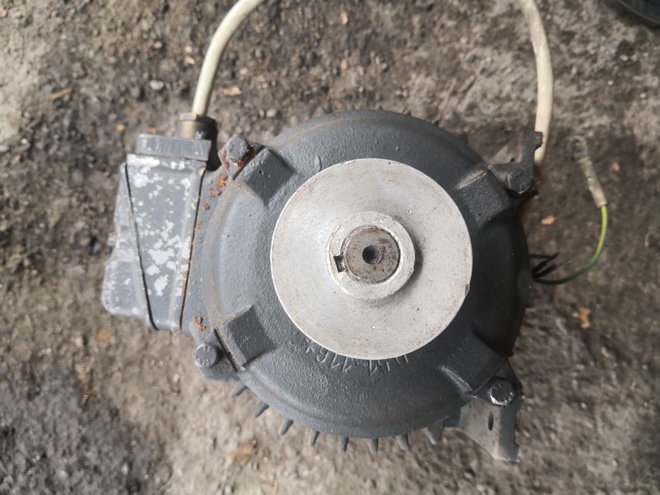 Продавам електромотор