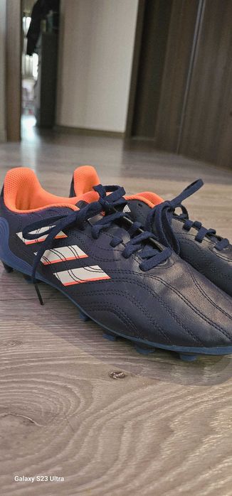 Обувки за футбол Адидас