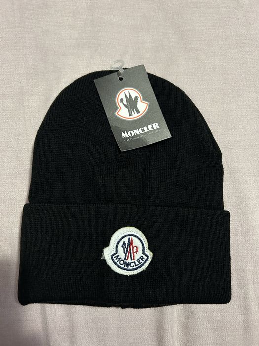 Căciuli unisex …