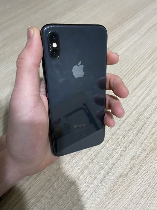 Айфон ХС в идеале 64гб