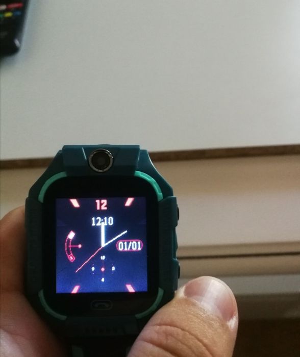 Ceas Smartwatch pentru copii cu funcție telefon – nou în cutie