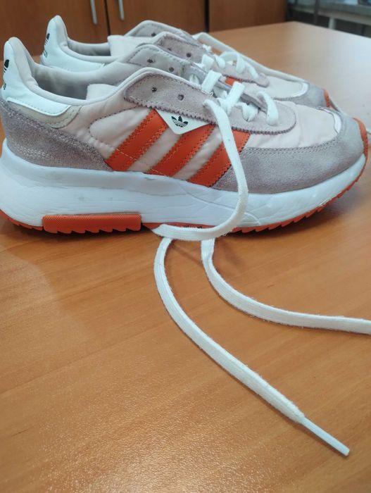 Маратонки adidas 38 номер