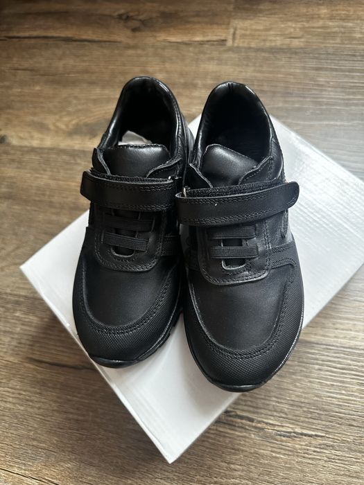 Кроссовки, 30р, новые