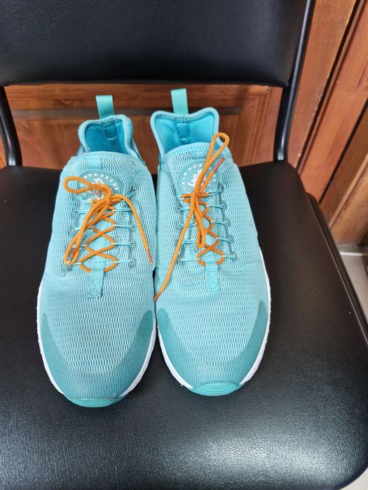Продам кроссовки мужские NIKE б/у. 42 размер.