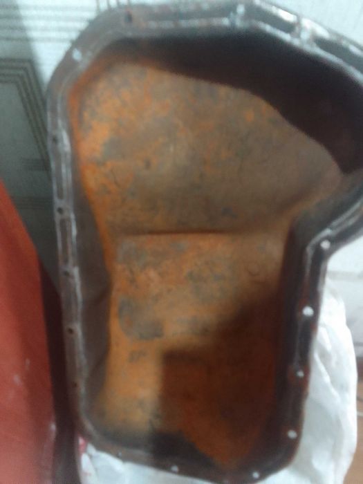 Продам запчасти на аудио 80.