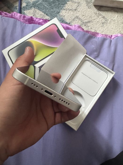 Айфон 14 256гб акб100