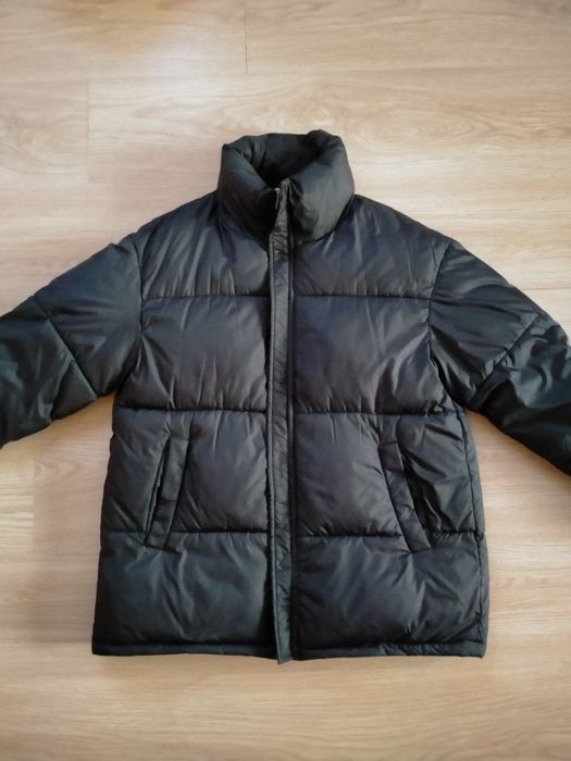 Продам куртку женскую