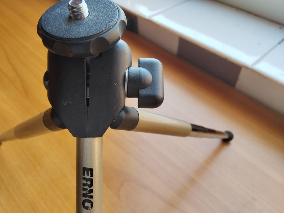 Чисто нова професионална стойка , за видео  камери и фотоапарати