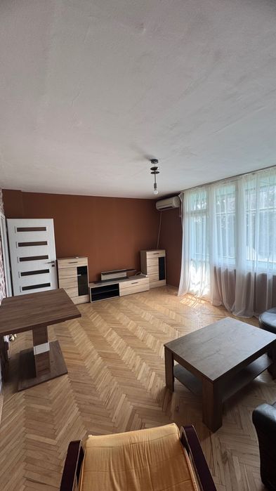 Дава се под наем Четиристаен апартамент в Стара Загора, Център - 78 кв.м за 295.8 € - Снимка #2