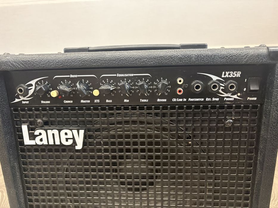 Комбоусилитель для электрогитары 50 ватт