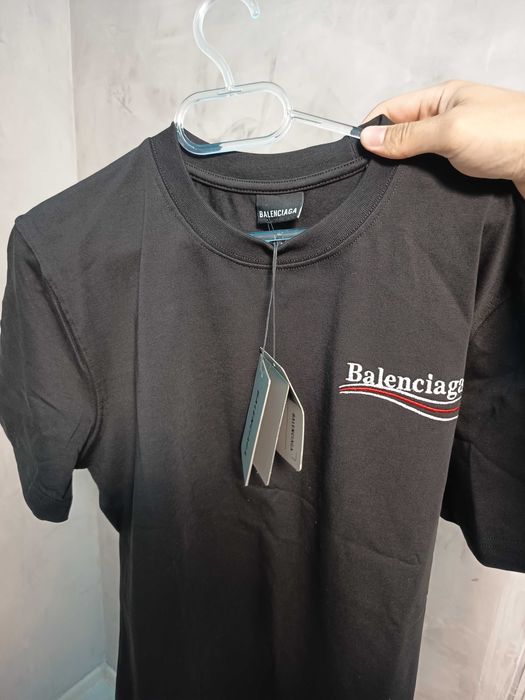 Тениска Balenciaga шито лого