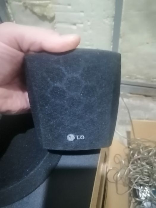 Сабвуфер + 4 колонки