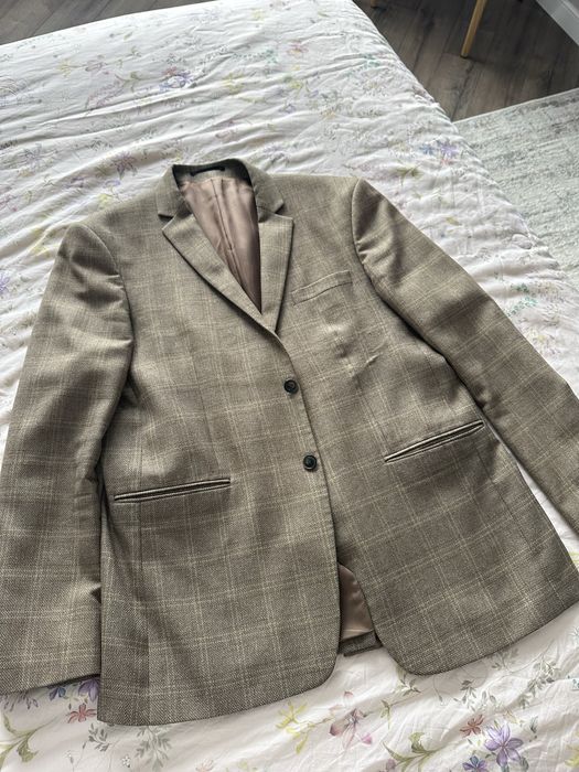 Мужской костюм с брюками