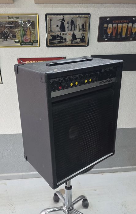 Novanex B100P Бас усилвател с говорител за китара-кубе