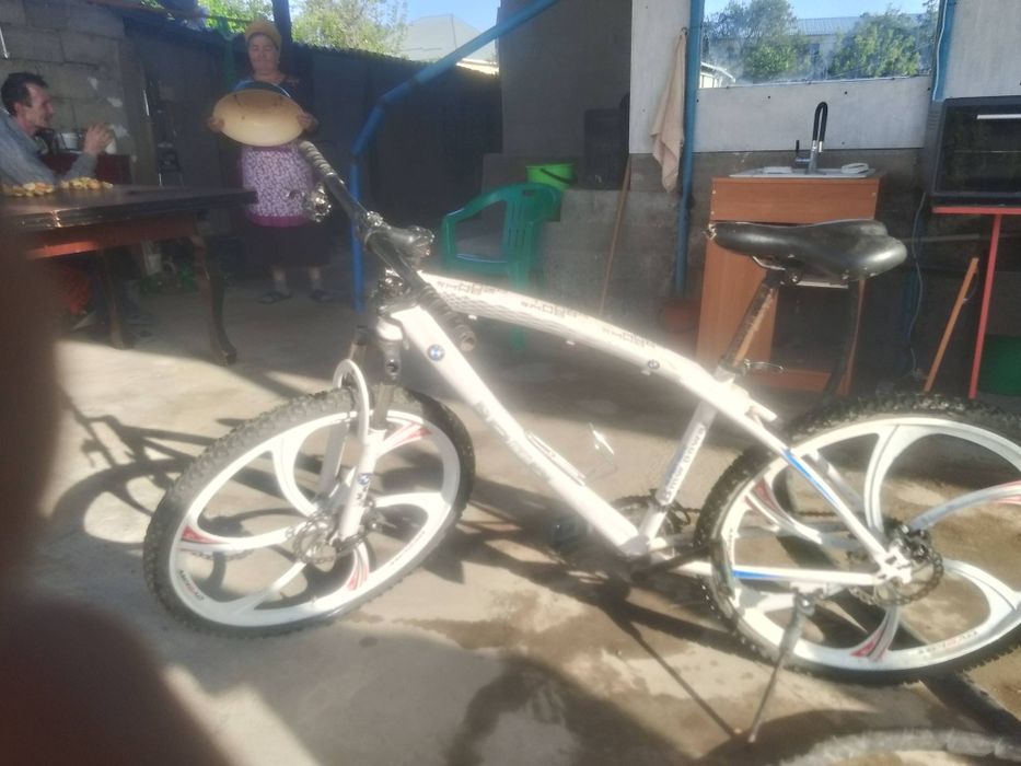 Бмв велик спортивный