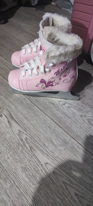 Продам детские коньки для девочки