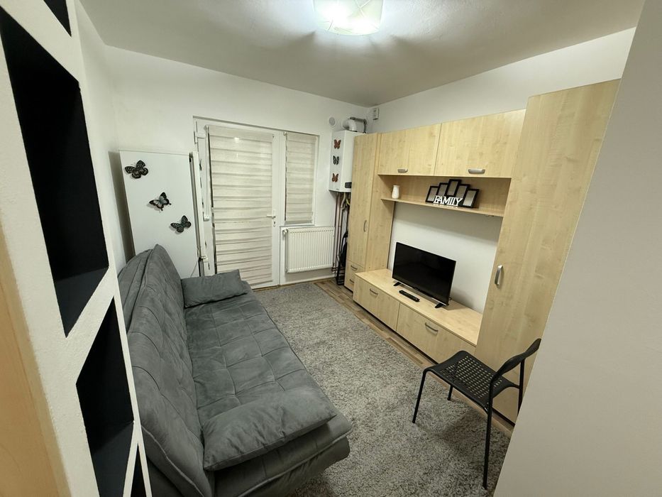 Inchiriez Garsoniera Calea Lipovei