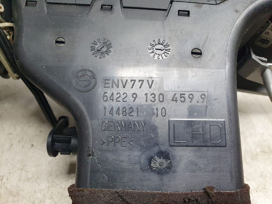 Grila ventilatie bord 9130459 BMW Seria 3 E90 [2004 - 2010] 2.0 d N47