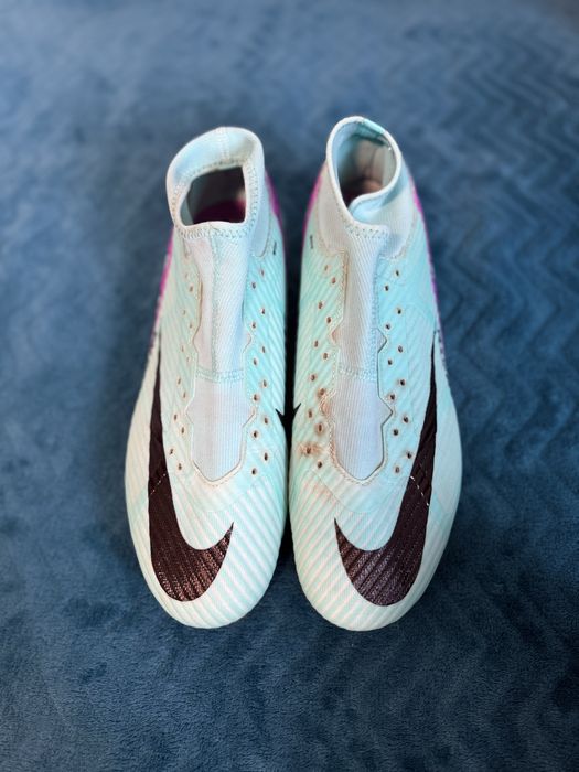 Ghete de fotbal nike