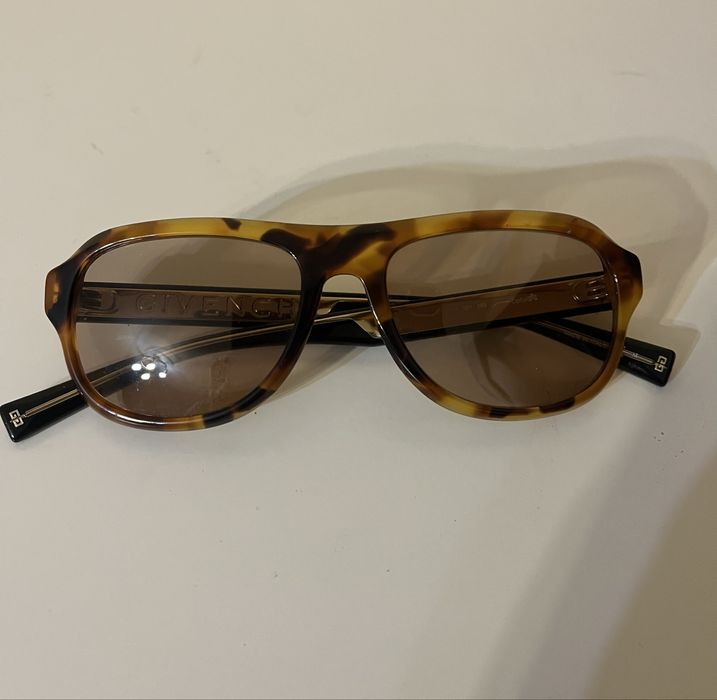 Ochelari de soare Givenchy