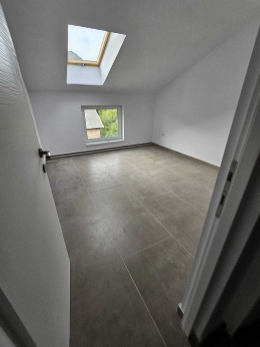 Proprietar, vand apartament 2 camere cu pod depozitare si parcare in Baia Mare (Ferneziu)