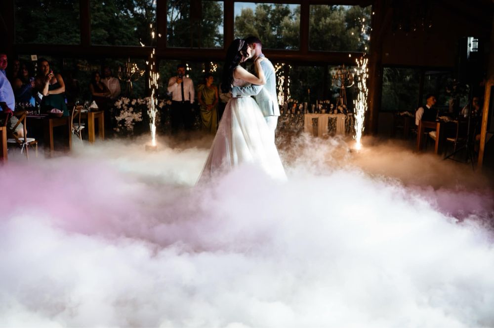 Fum greu/melodie personalizata/artificii/gheata carbonica/cabina foto