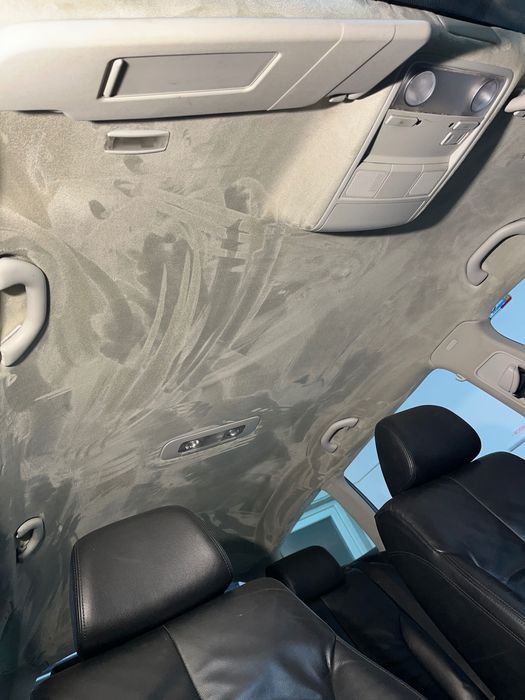 Retapitare plafon auto