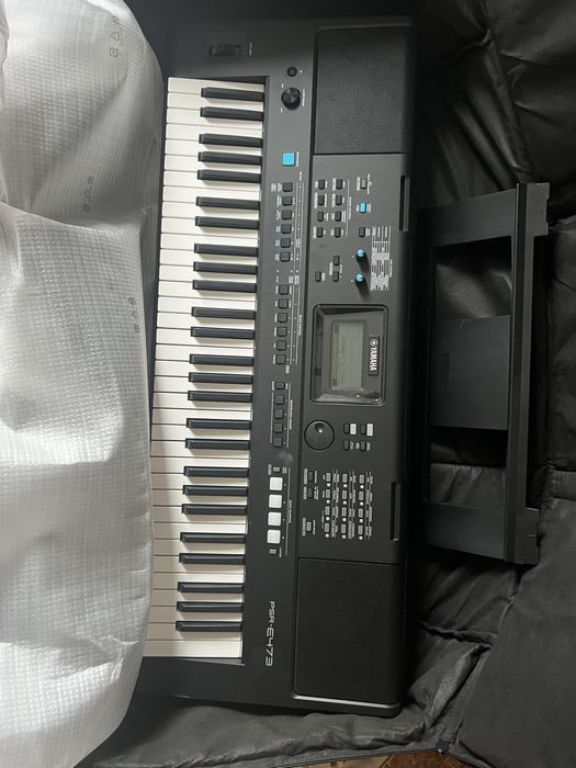 Vand Orgi Yamaha PSR-E373/E473